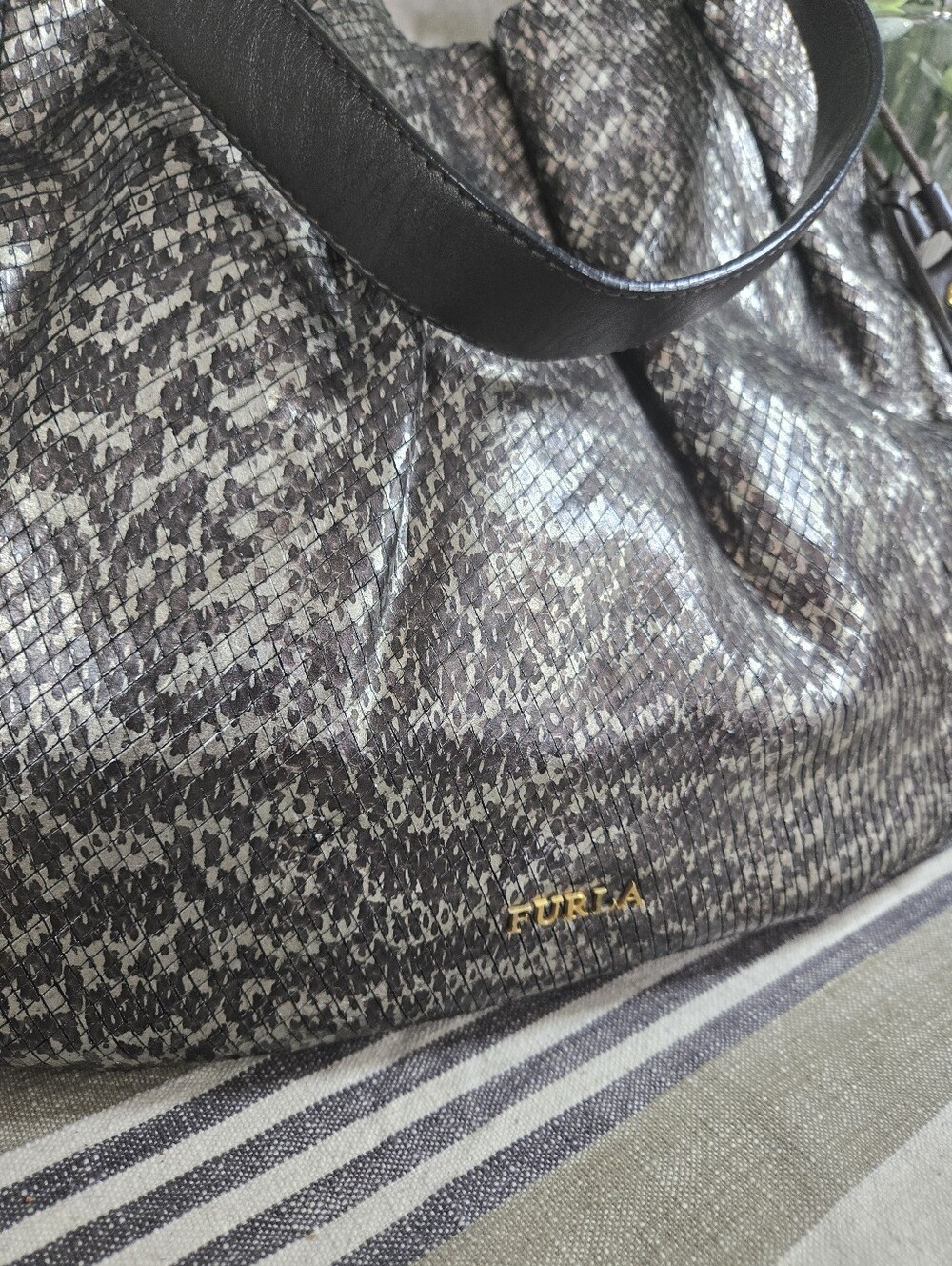 Vintage Furla Metallic Python Embossed Leather Large Hobo Shoulder Bag - Picture 3 of 13